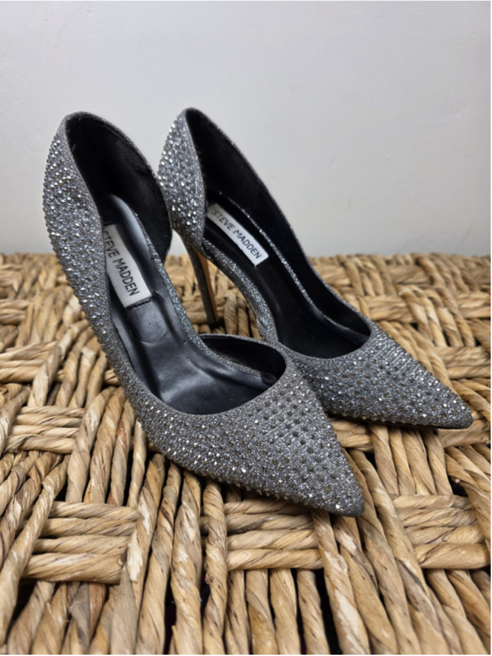 Steve Madden Daisie Pumps 5.5 Silver Crystal Rhinestone Pointed Toe Stiletto